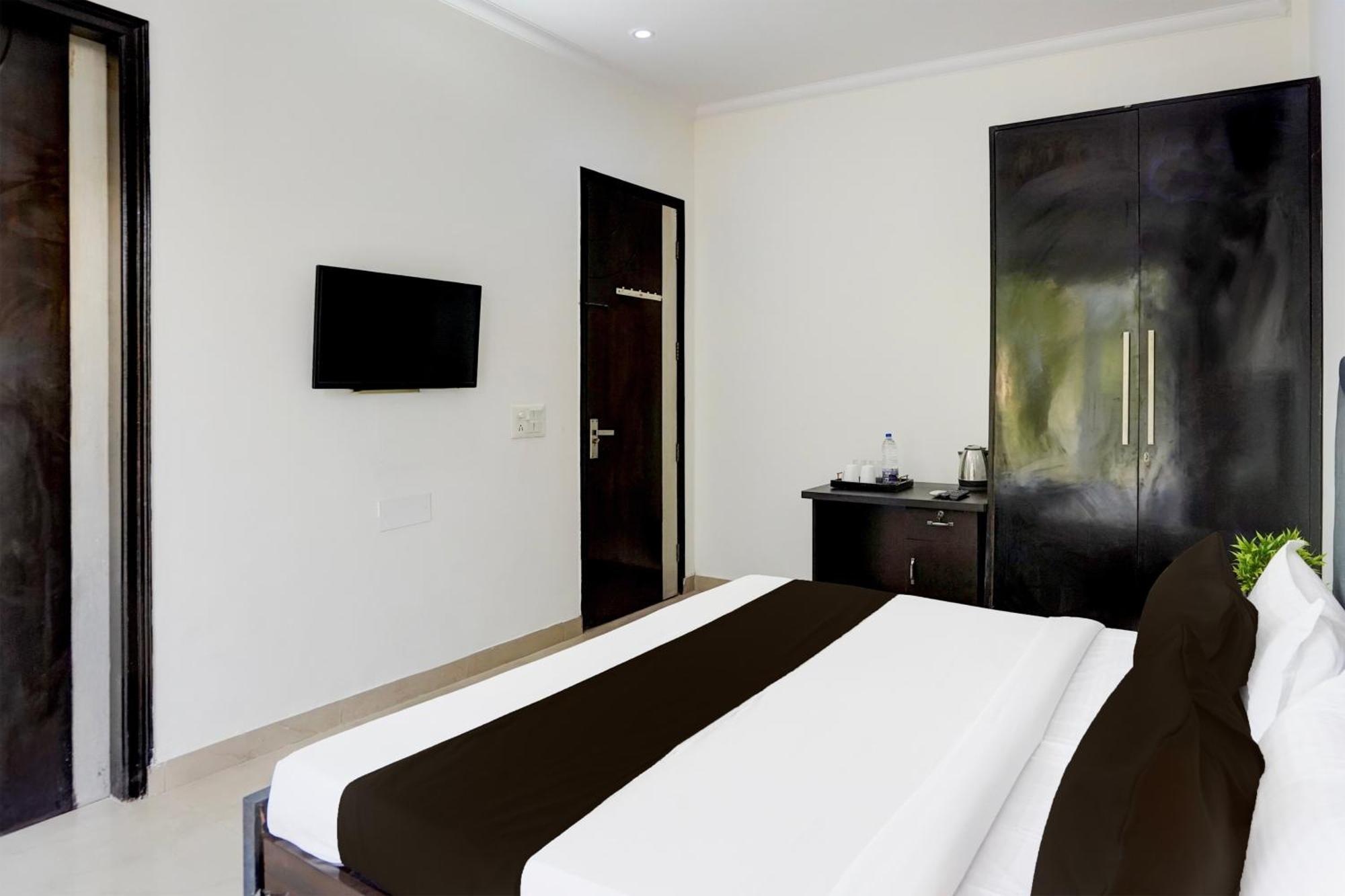 Super Townhouse Sector 53 Golf Course Road Apartamento Gurgaon Exterior foto