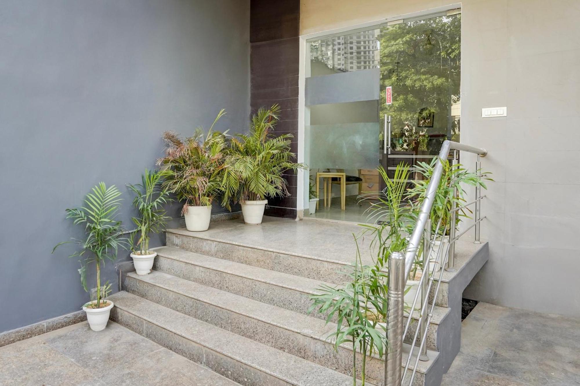 Super Townhouse Sector 53 Golf Course Road Apartamento Gurgaon Exterior foto