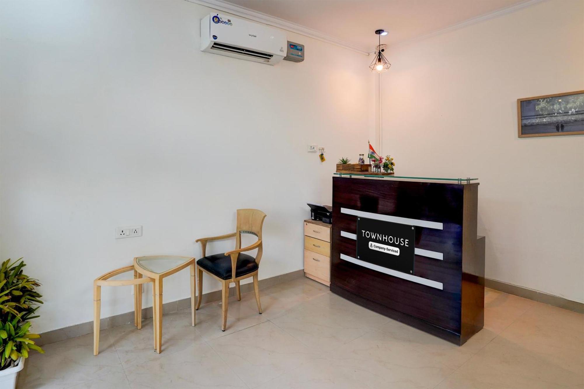 Super Townhouse Sector 53 Golf Course Road Apartamento Gurgaon Exterior foto